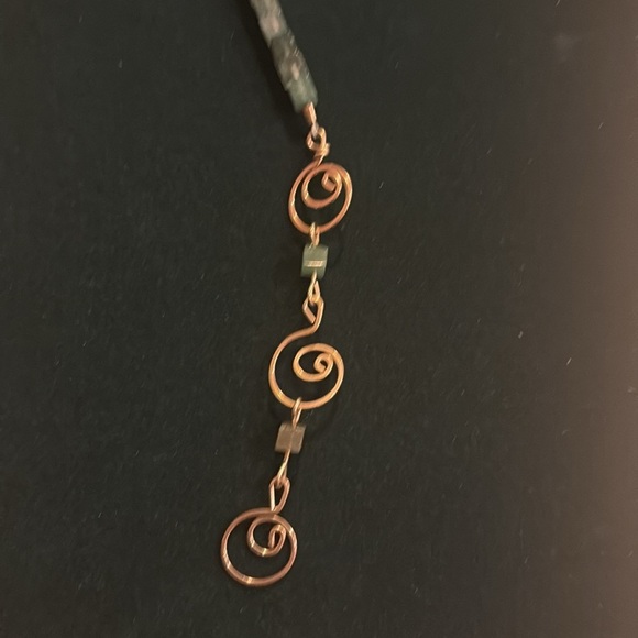 Elegant Green Beaded Bracelet with Gold Accents Handmade in USA - Picture 4 of 5